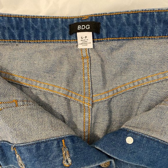 BDG Button Front Raw Hem Denim Skirt S - Picture 3 of 5